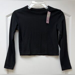 131:  wild fable Black Long-Sleeve Cropped Crewneck Top - Small